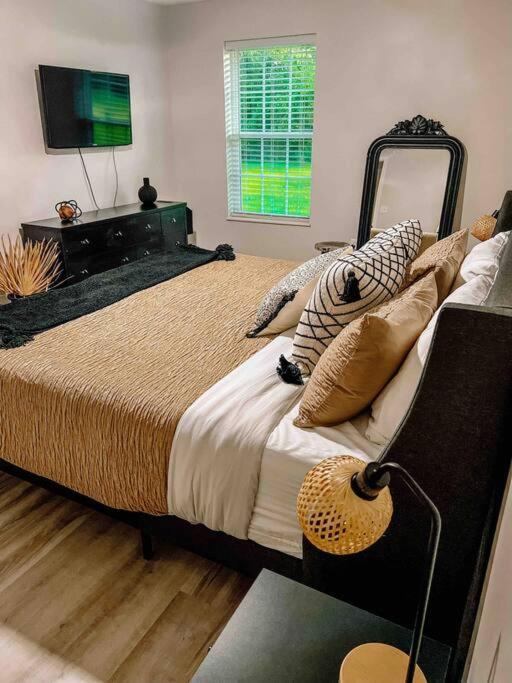 Southern Charm 3Br Fire Pit Pool Table 7Beds เซอเวียร์วีล ภายนอก รูปภาพ